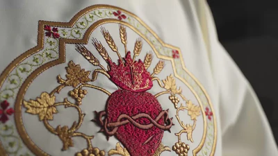 Sacred Elegance for Divine Worship